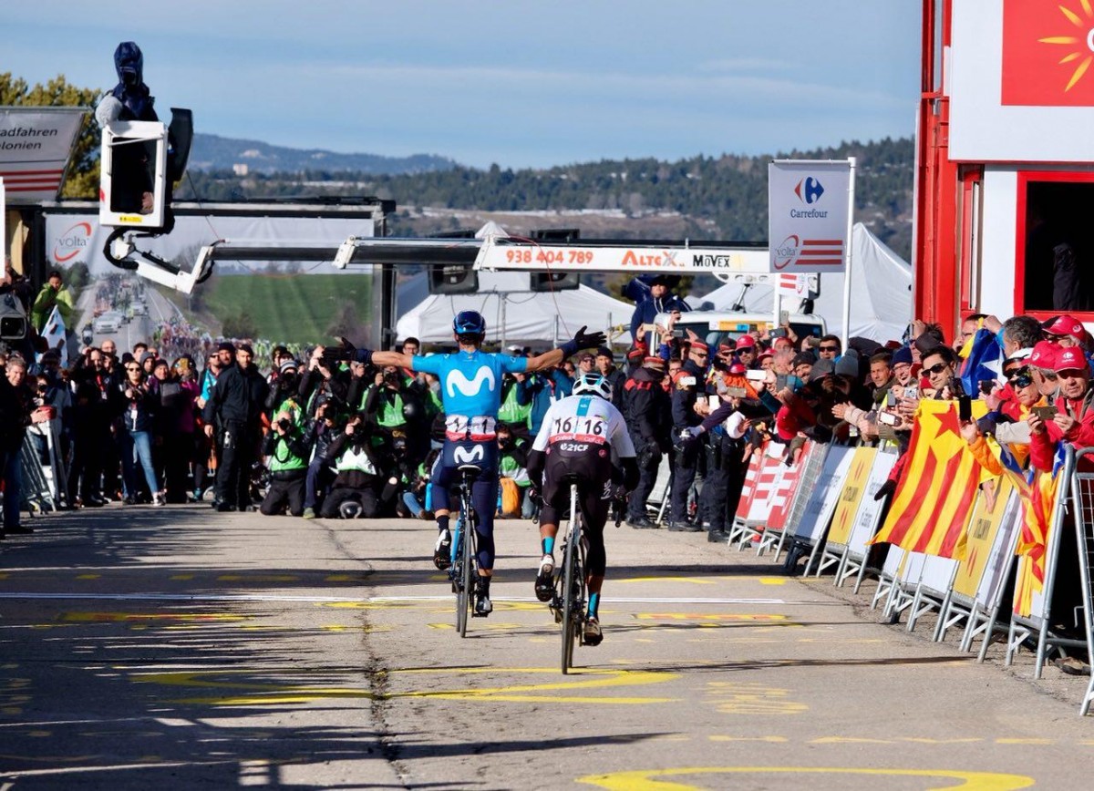 El murcià Alejandro Valverde ha guanyat l'etapa a la Molina, ha recuperat el liderat i ha encapçalat l'exhibició de l'equip Movistar