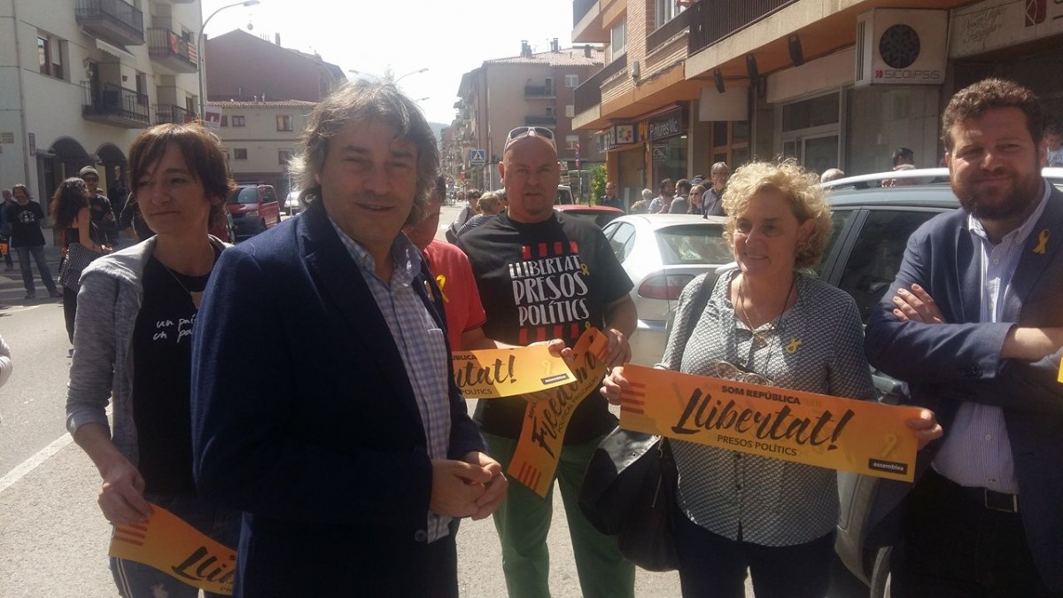 Jordi Munell, de Junts per Catalunya, i Magda Casamitjana, d'ERC, han donat suport als encausats pel tall de coll d'Ares