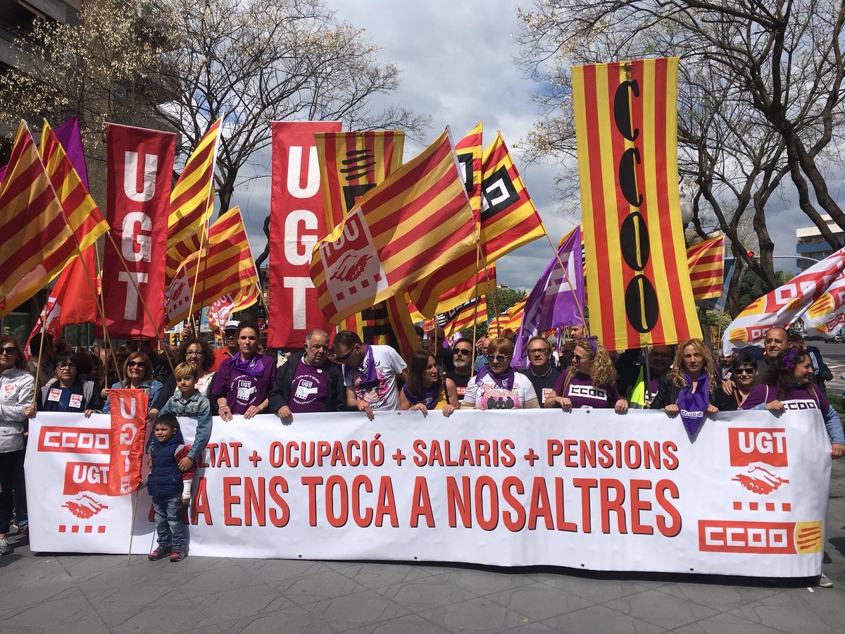 La capçalera de la manifestació a Tarragona per l'1 de maig