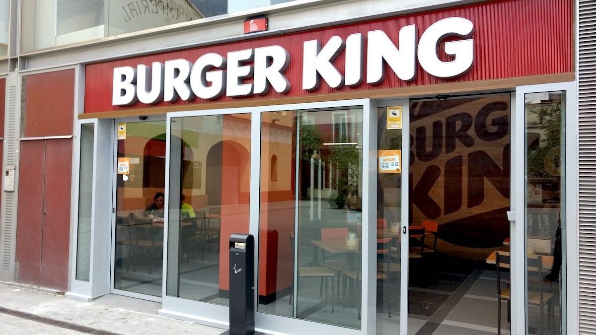 Interior del nou Burger King de Sabadell.