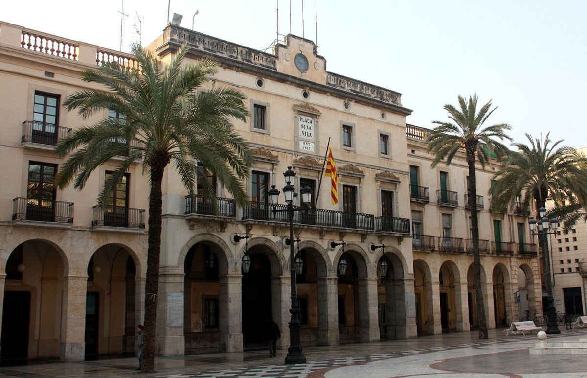 Façana de l'Ajuntament de Vilanova i la Geltrú