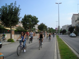 Vés a: Veïns de Sant Celoni impulsen l'ús de la bicicleta amb la «Plataforma Pedala StCeloni»