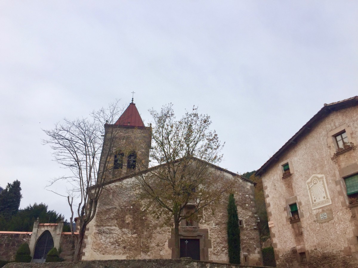 La teixeda de Can Turó és ben a prop de Sant Privat d'en Bas.