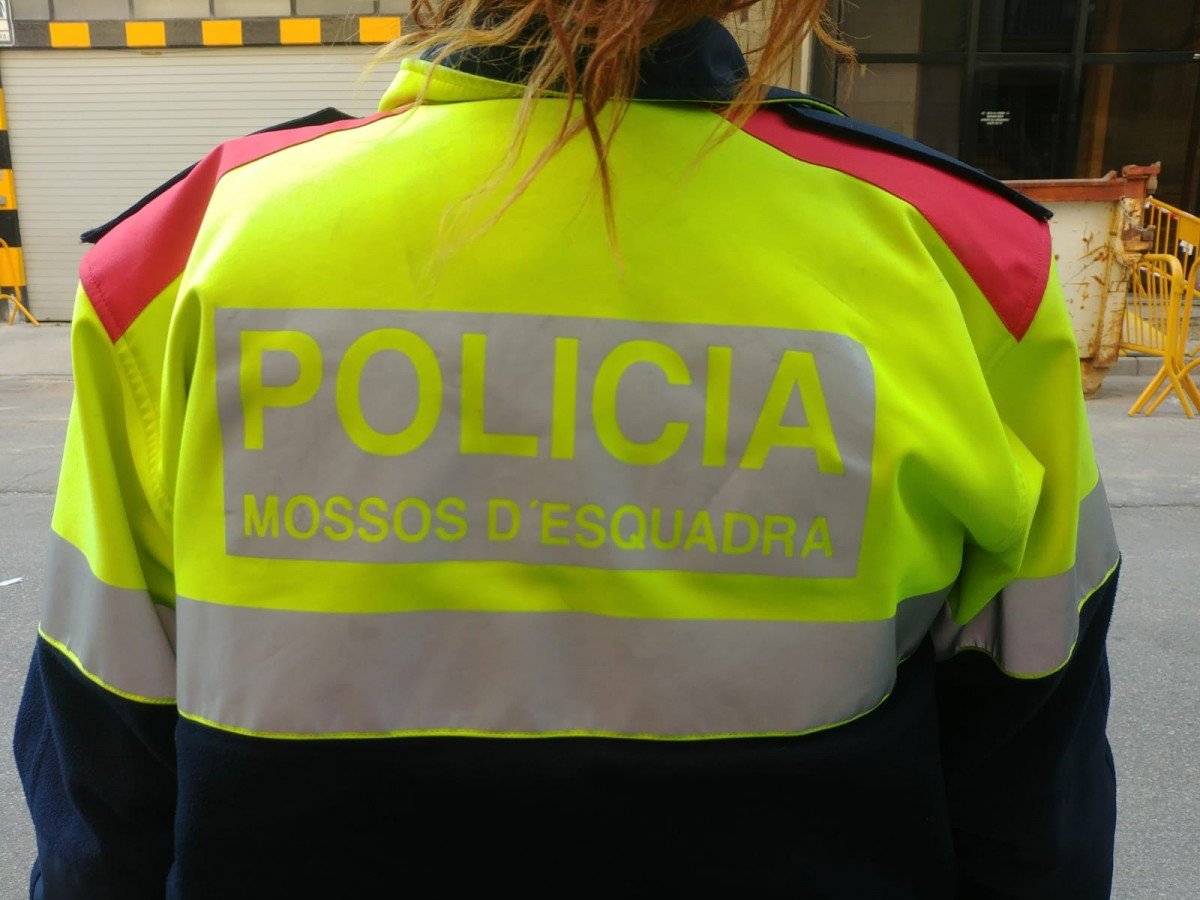 Els Mossos de Girona van demanar ajuda als d'Amposta per localitzar al propietari de les joies.