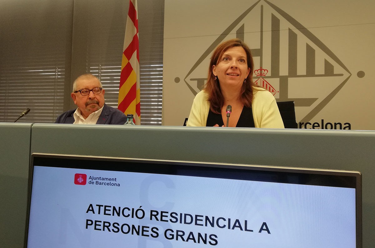 Presentació de l'informe sobre la situació de dèficit de places residencials públiques a Barcelona. 