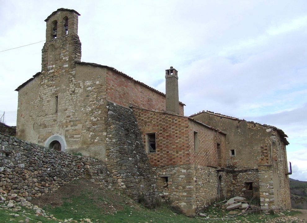 Les campanes de l’església de Sant Esteve de la Sarga toquen a difunts cada dia