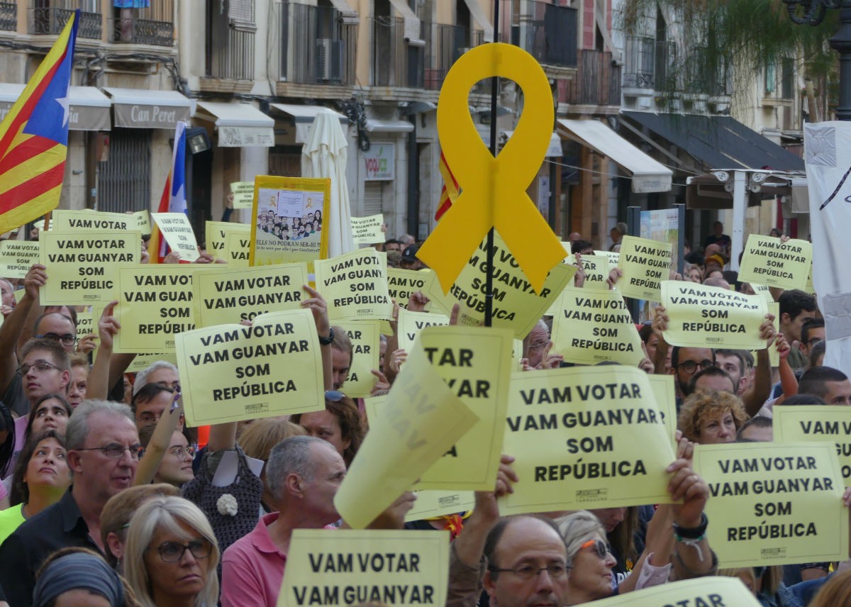 Manifestació a Tarragona per commemorar l'1-O