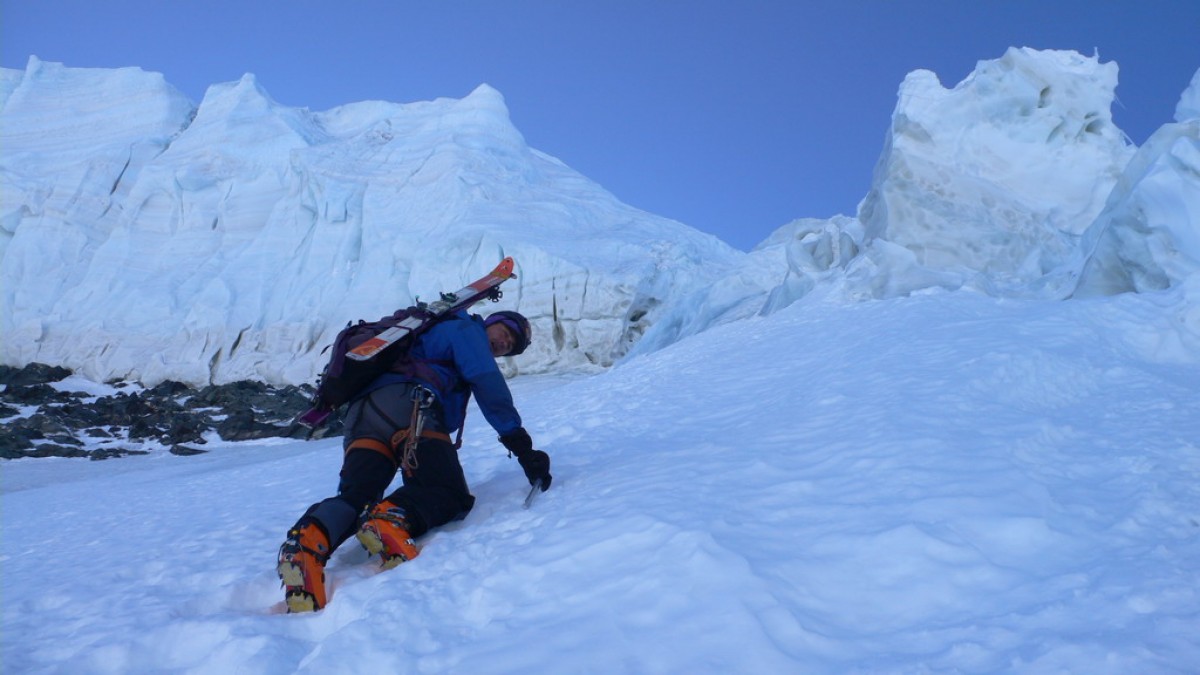 Manel Borrell, l'alpinista català que ha aconseguit fer el cim als 82 pics de més de 4.000 metres dels Alps