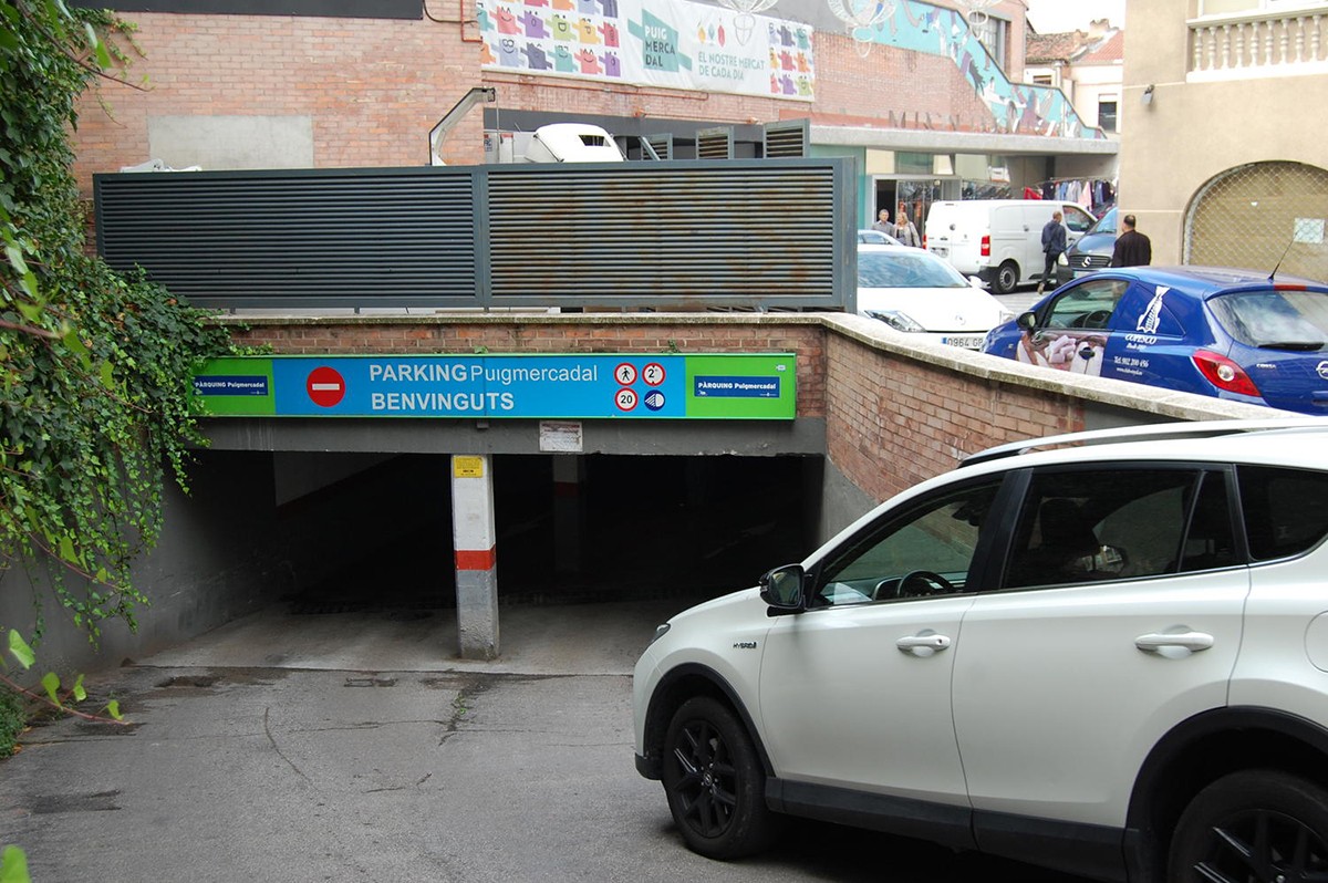Entrada a l'aparcament de Puigmercadal