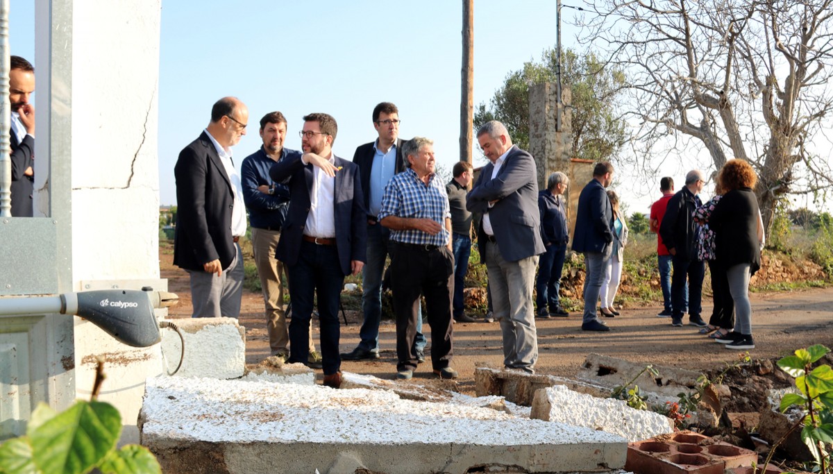 El vicepresident del Govern, Pere Aragonès, va visitar les zones afectades pels temporals d'octubre de 2018 a les Cases d'Alcanar 