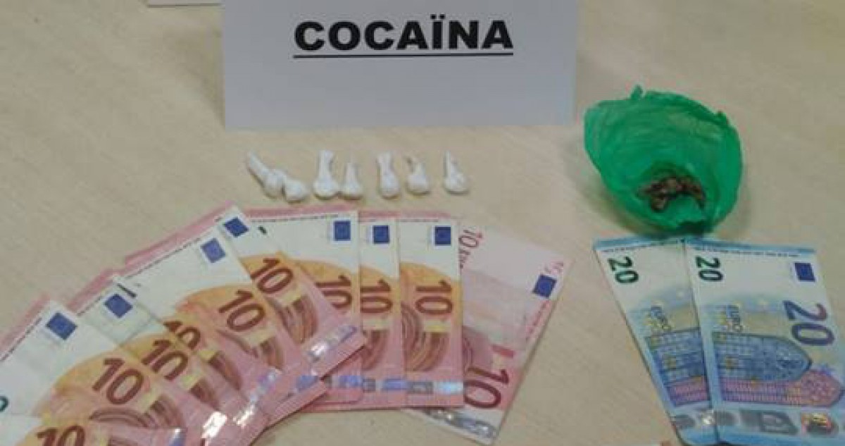 Cocaïna i diners intervinguts.