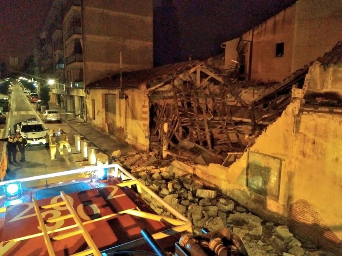Antic taller del carrer Camprodon d'Arbúcies esfondrat