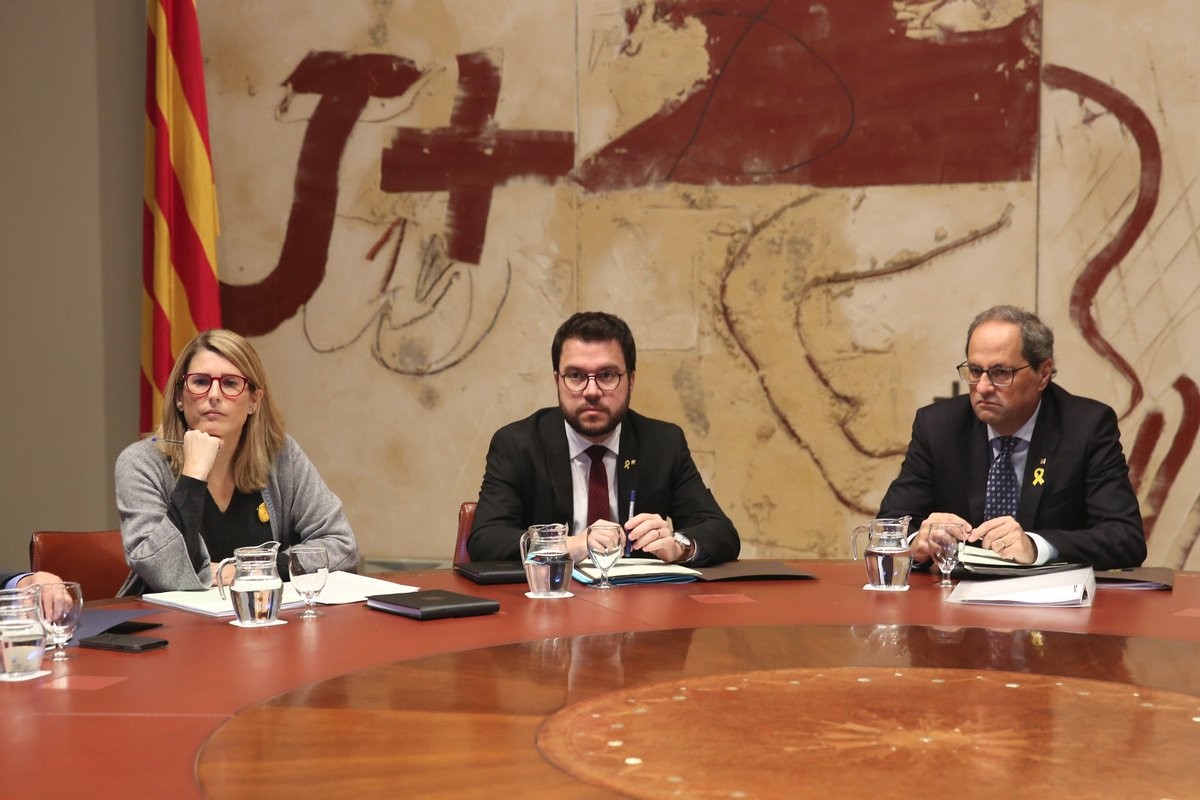 Quim Torra, Pere Aragonès i Elsa Artadi, durant la reunió del Govern del 6 de novembre
