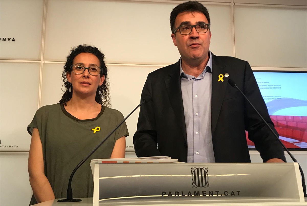Els diputats ebrencs Lluís Salvadó i Irene Fornós.
