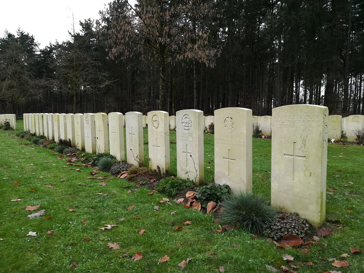 Nou Cementiri Britànic Buttes, Bosc de Polygon, prop d’Ypres, Bèlgica.