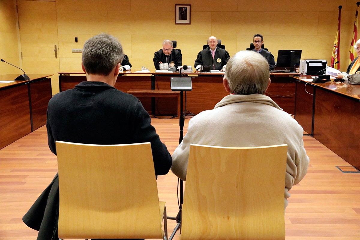 Els dos condemnats, aquest dijous a l'Audiència de Girona