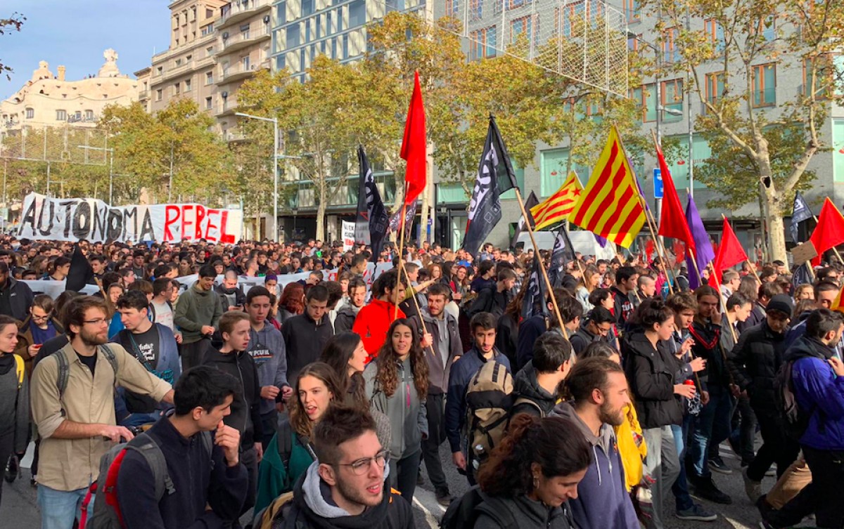 La capçalera de la manifestació del SEPC aquest matí a Passeig de Gràcia