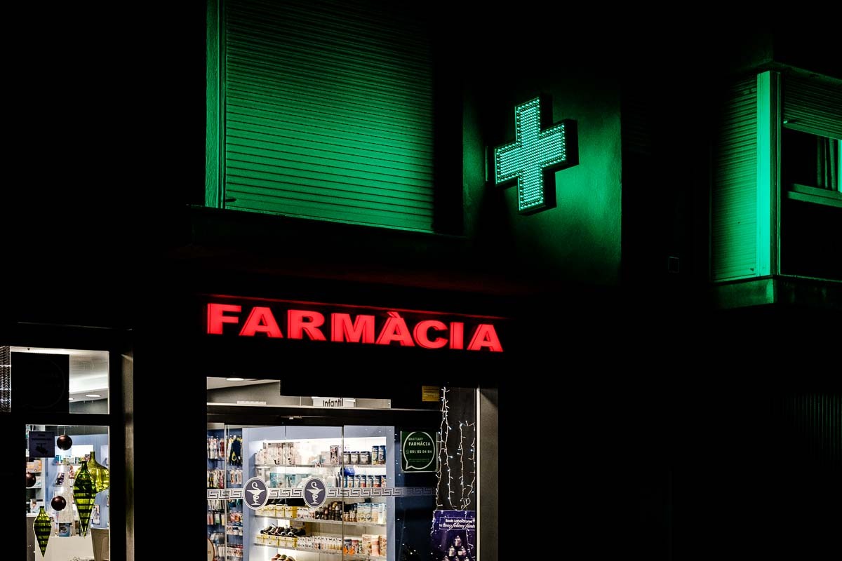 Una farmàcia de Manlleu.