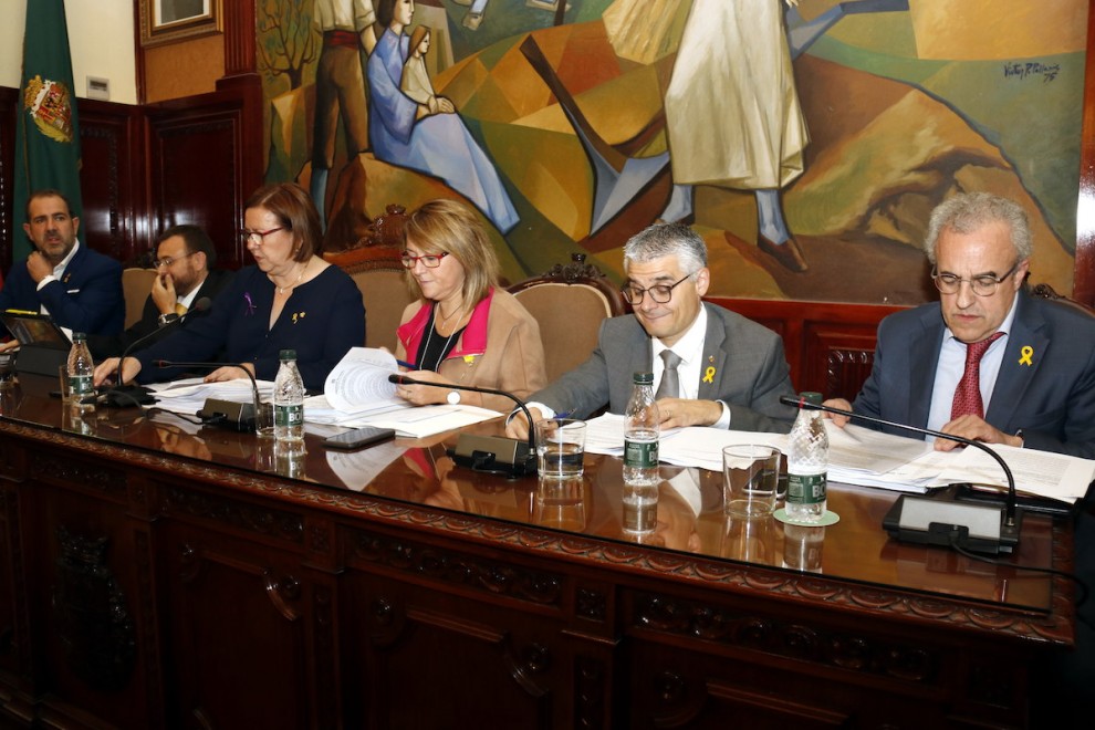 La taula presidencial de la Diputació de Lleida, aquest divendres