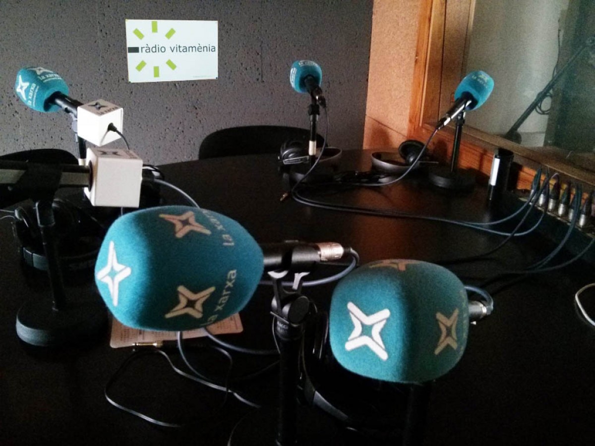 Estudi de Ràdio Vitamènia, l'emissora municipal de Santa Maria de Palautordera