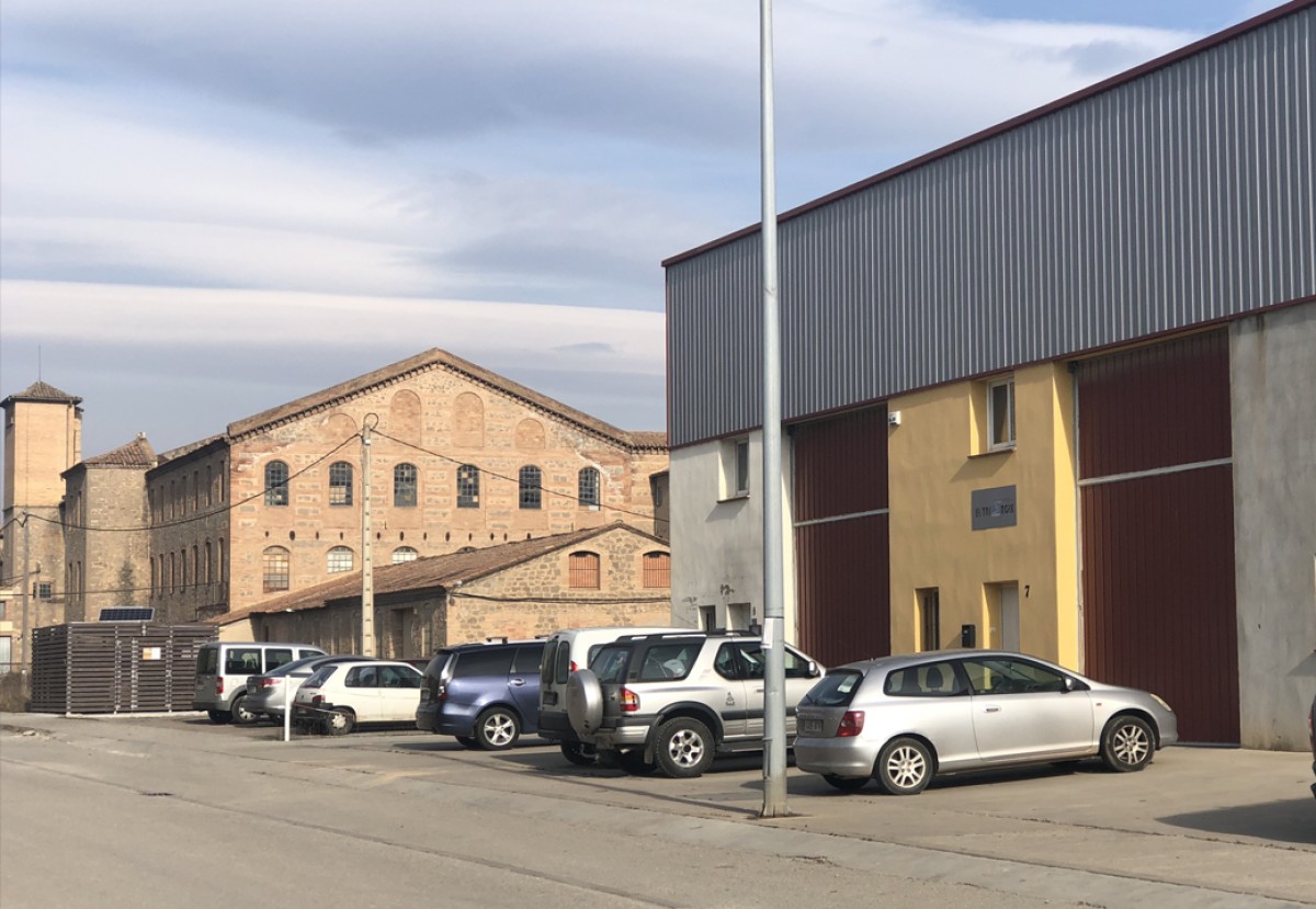 El ple de Gironella ha aprovat la modificació de les normes urbanístiques de les condicions d'ús de les zones industrials.