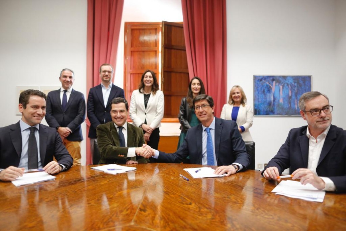 Signatura de l'acord entre PP i Ciutadans a Andalusia
