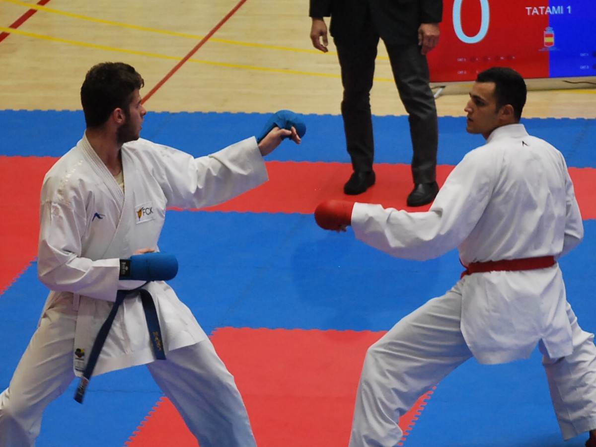 Un dels combats de Marc Camacho, amb cinturó blau, en el Campionat d'Espanya Absolut