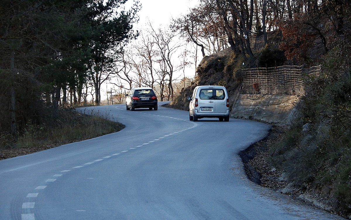 La carretera que uneix la 141-c i el municipi de Muntanyola