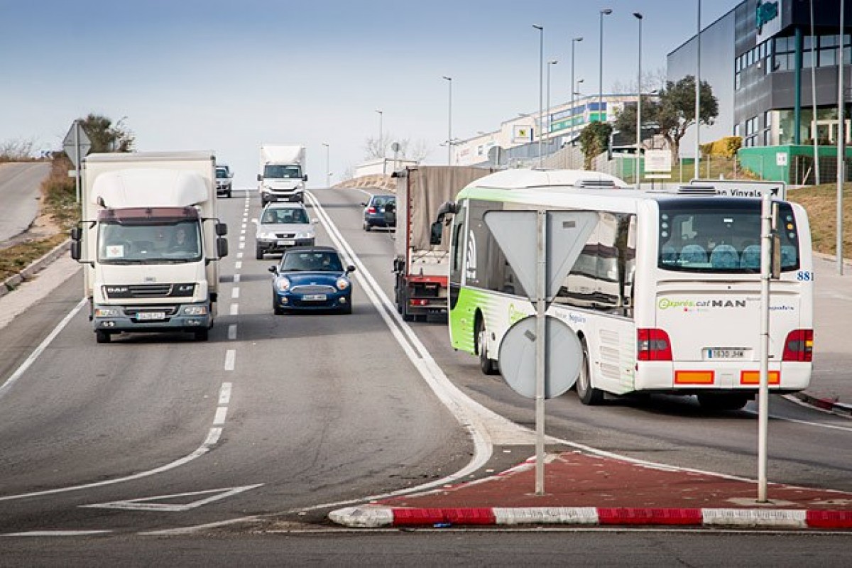 La carretera de Sabadell a Santa Perpètua haurà d'assumir més camions