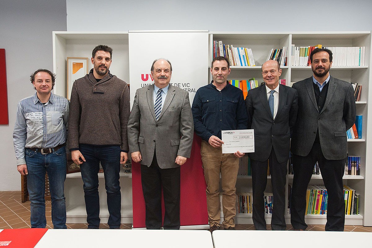 Jaume Miquel March, tutor del premiat; Sergi Grau, Josep Eladi Baños; Jordi Colom; Oriol Guixà i Javier Cabeza, director de la Fundació La Farga.