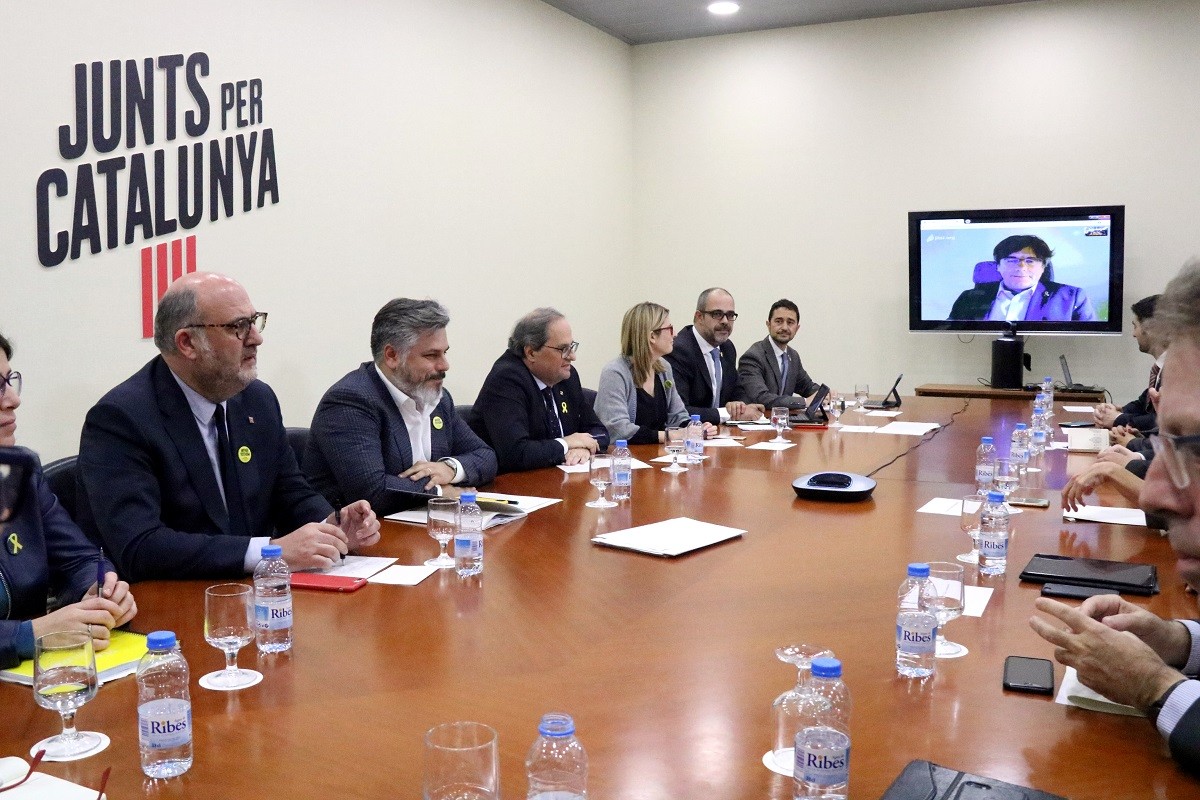 Reunió de JxCat i el PDECat al Parlament amb Carles Puigdemont i Quim Torra