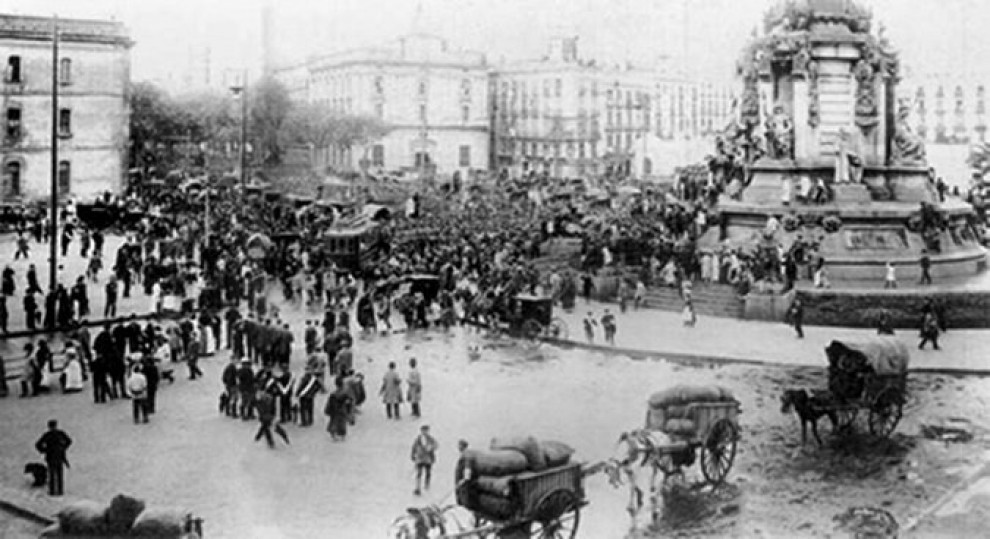 Imatge històrica de la vaga de la Canadenca a Barcelona