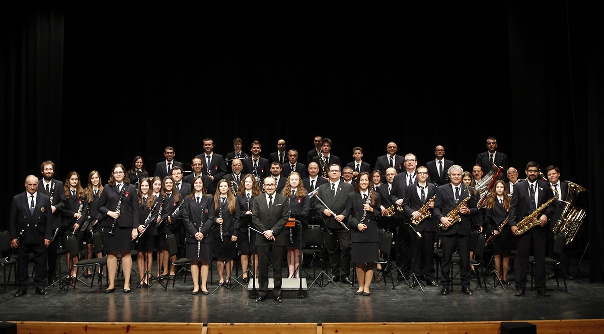 La Banda municipal de música de Tortosa sol acabar els seus concerts interpretant el pasdoble.