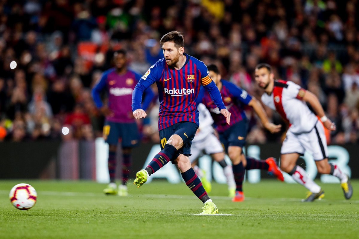 Leo Messi, transformant el penal