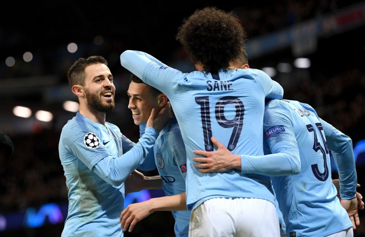 El Manchester City celebra un dels gols contra el Schalke durant un partit de Champions