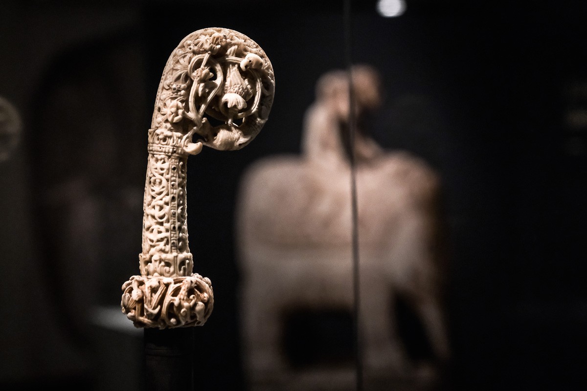 Exposició al Museu Epsicopal de Vic «El luxe dels  ivoris romànics»