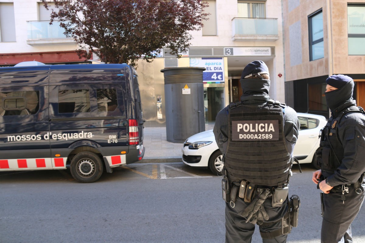 El dispositiu dels Mossos d'Esquadra a Reus contra un grup que robava en benzineres d'autopistes al Camp de Tarragona. 