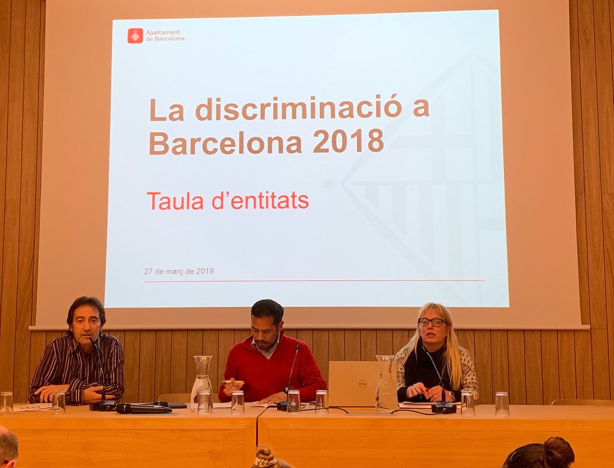 Aquesta tarda al centre LGTBI de Barcelona durant la presentació de l'informe sobre la discriminació a la ciutat de Barcelona