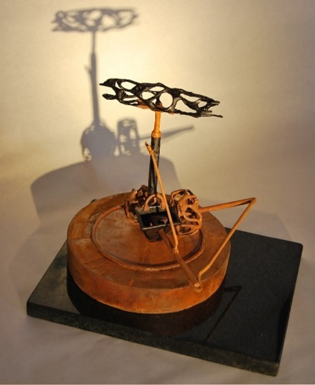 Almazara, l'escultura finalista de Rafa Gascon al concurs d'arts plàstiques de DCOOP