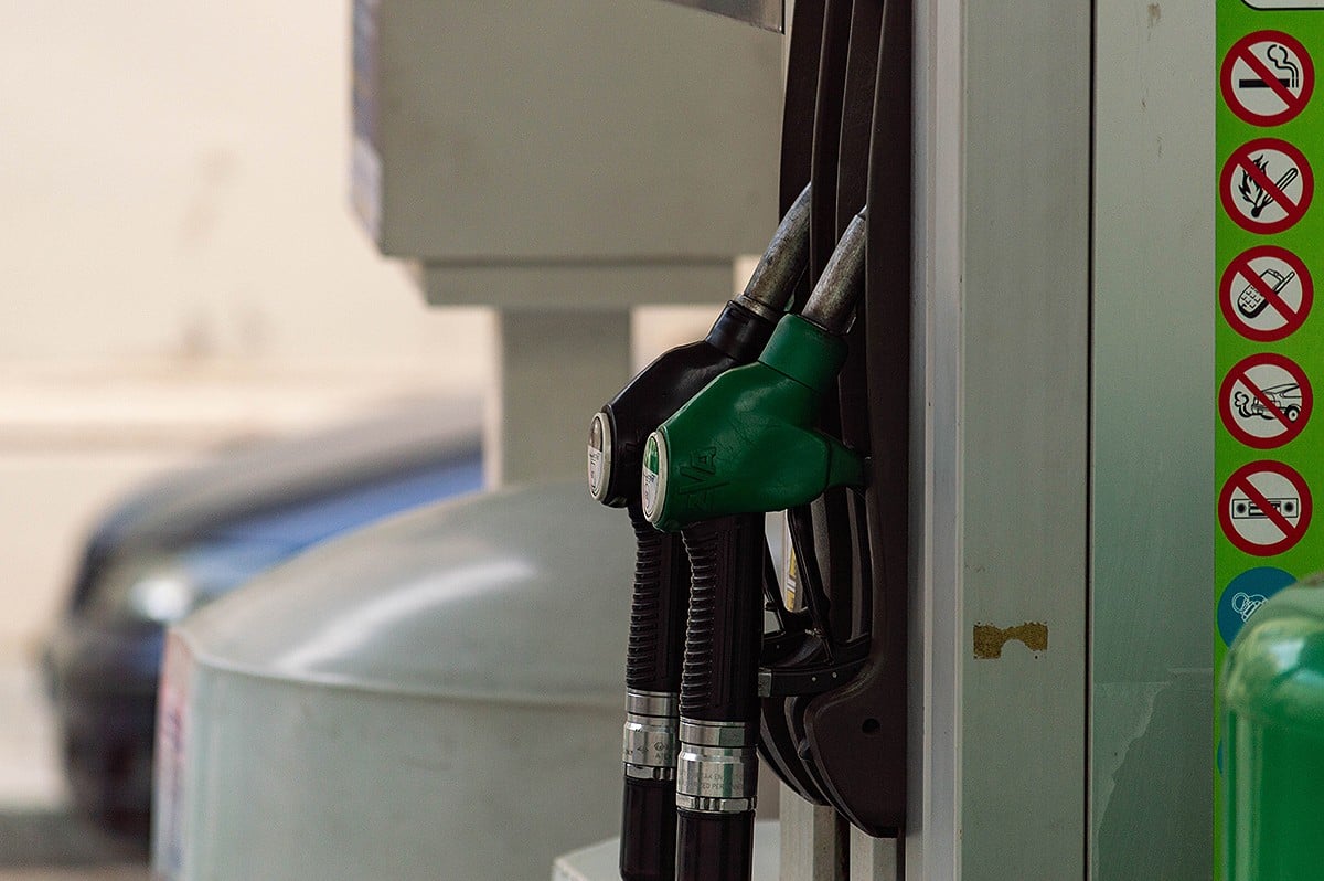 Entra en vigor el descompte de 20 cèntims al preu dels carburants