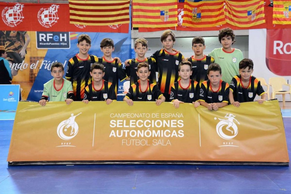 Torrecillas, el segon per l’esquerra a la fila de dalt, ja és campió d’Espanya