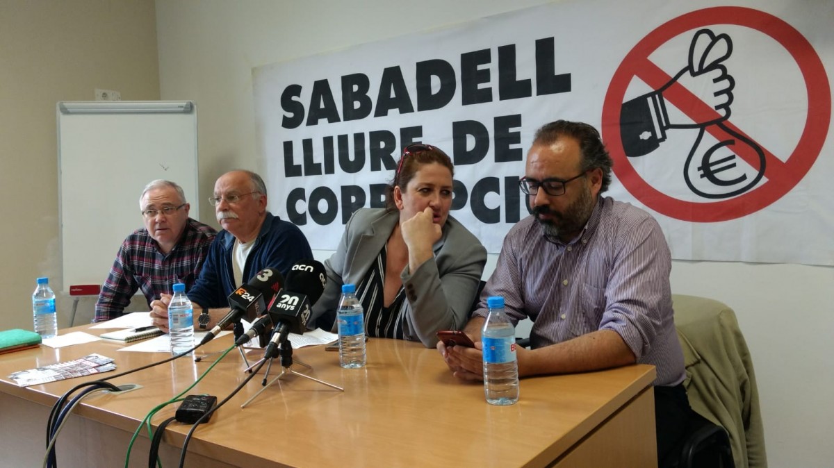Roda de premsa de la Plataforma Sabadell Lliure de Corrupció