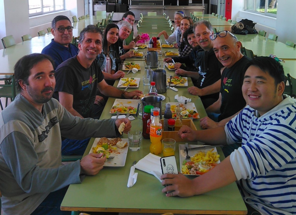 L'equip del Robolot en un dinar de treball ahir per a preparar l'edició d'enguany.