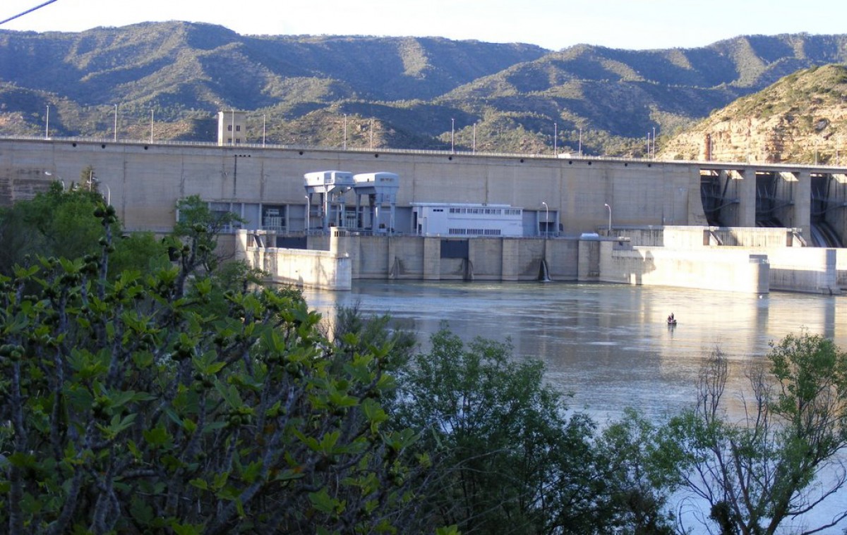 Central hidroelèctrica de Riba-roja d'Ebre
