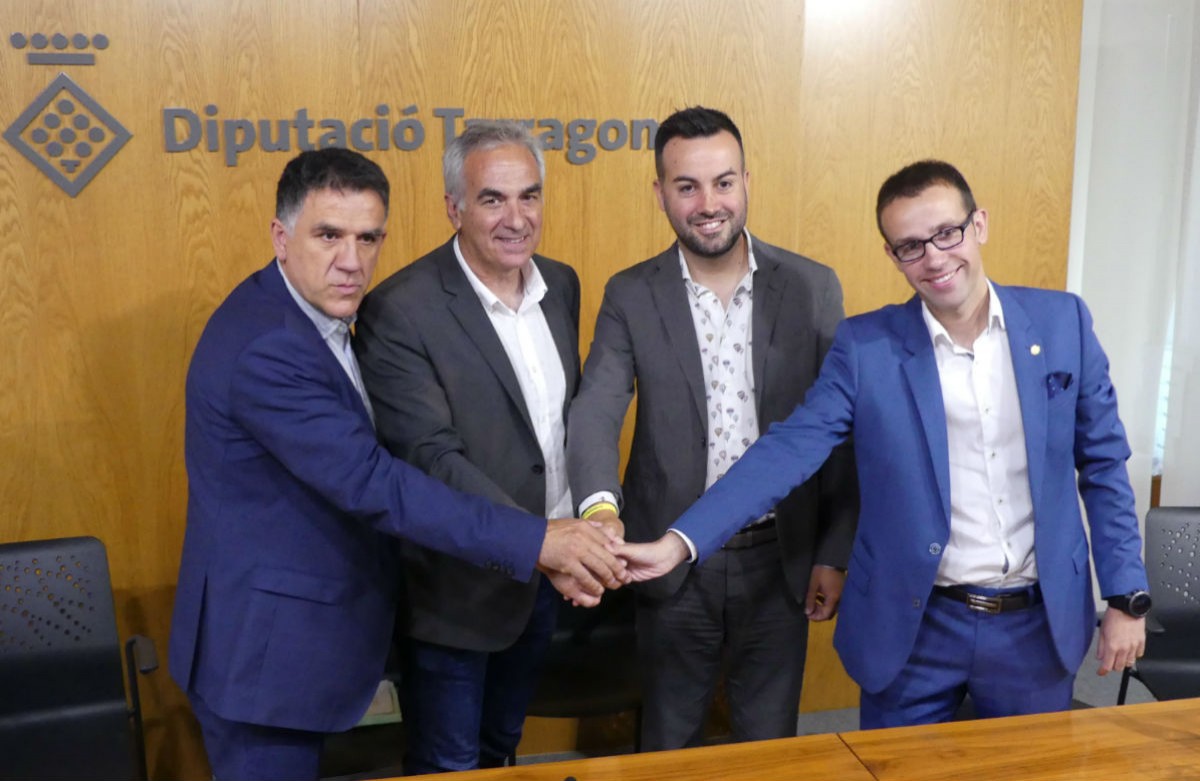 Presentació de l'acord entre Junts i ERC a la Diputació de Tarragona. 