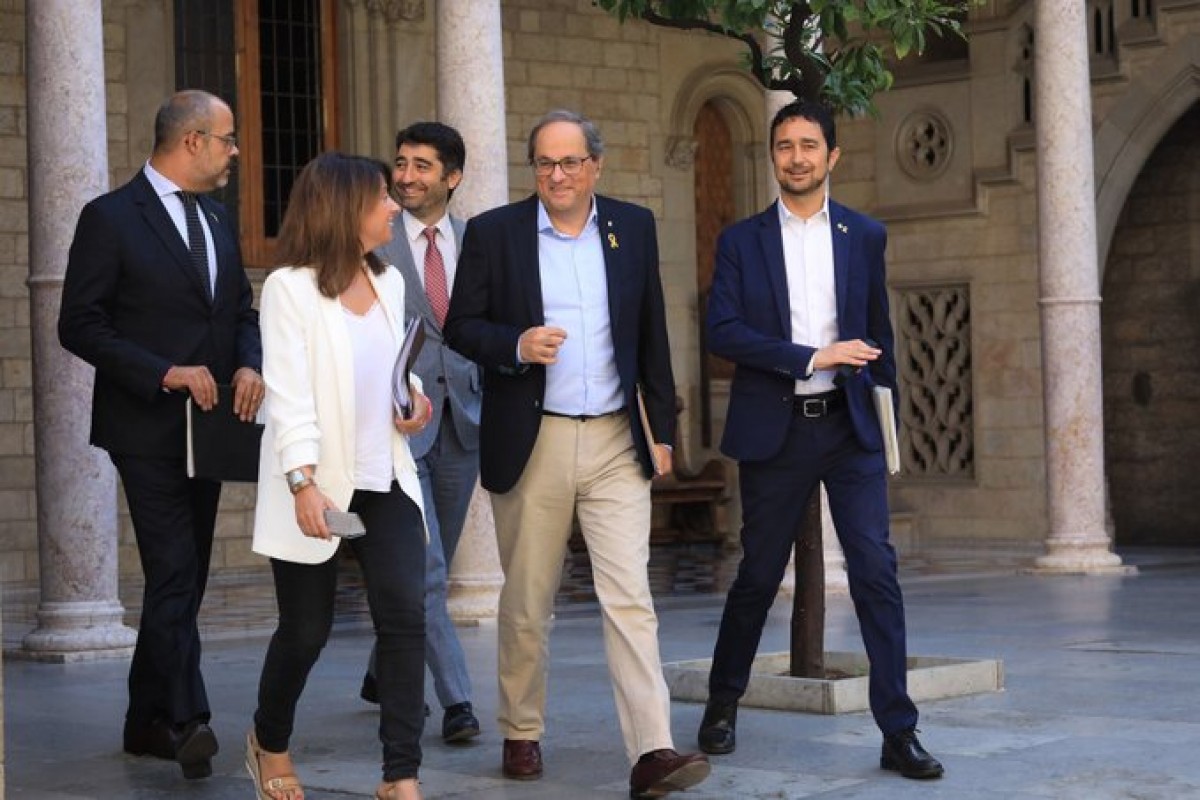 El president de la Generalitat, Quim Torra, amb els consellers de JxCat
