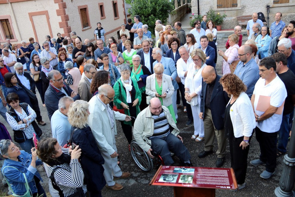 Imatge de l'homenatge a Conxita Grangé,  última supervivient catalana dels camps nazis