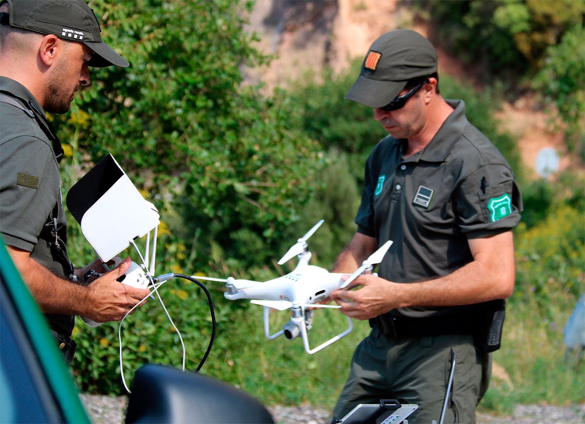 Els agents fan volar un dron a Montserrat