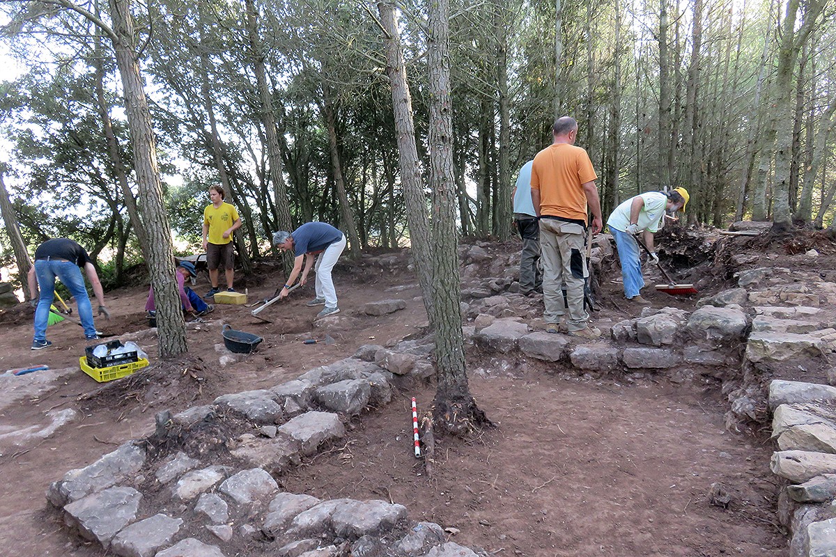 Excavació arqueològica a Fals