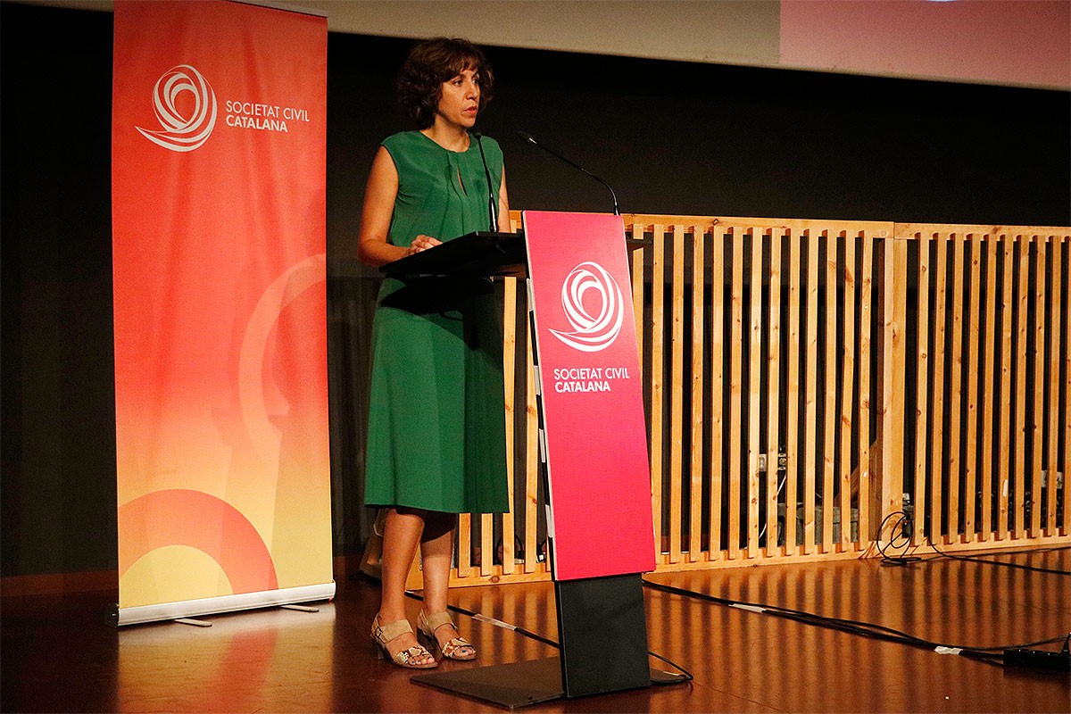 Irene Lozano, en un acte de Societat Civil Catalana